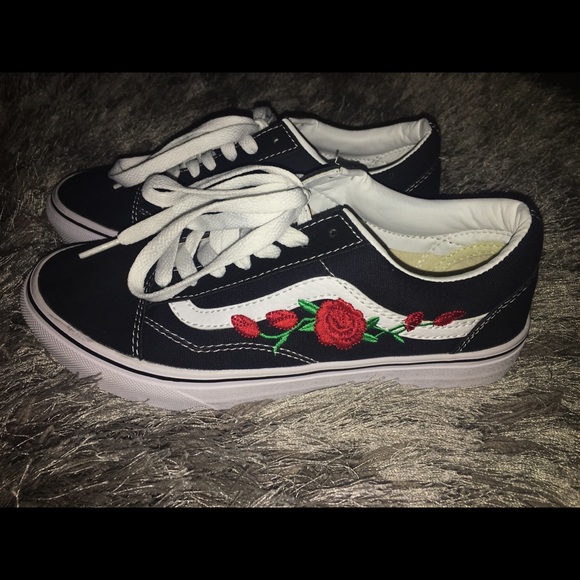 vans embroidered rose